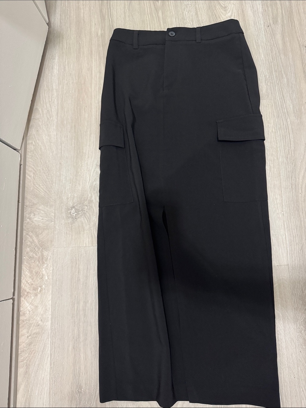 Sans Souci Black Cargo-Style Pencil Skirt